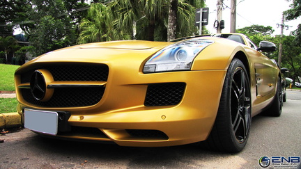 Mercedes SLS AMG - Desert Gold (32)
