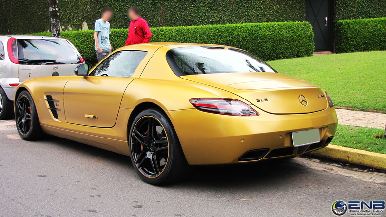 Mercedes SLS AMG - Desert Gold (59).jpg