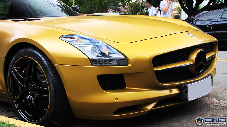 Mercedes SLS AMG - Desert Gold (67).jpg
