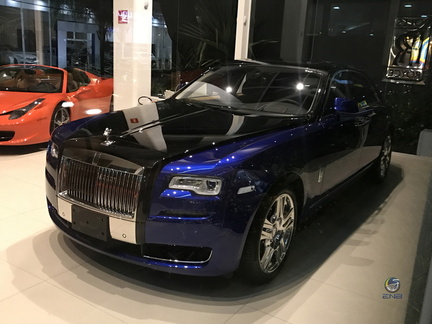 Loja Rolls-Royce (10)