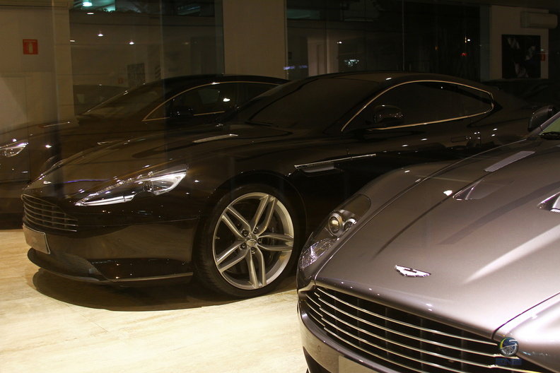 Loja Aston Martin (10).jpg
