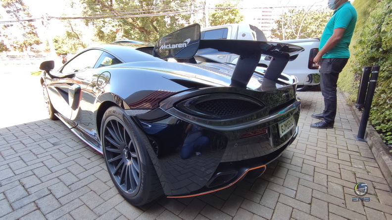 McLaren 620R (11).jpg