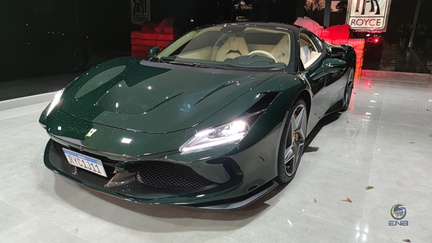 Ferrari F8 Tributo - Verde British Racing (2)
