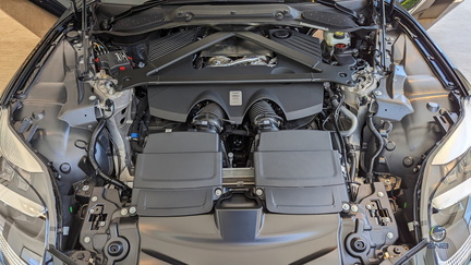 Aston Martin DB12 - Onyx Black (2)