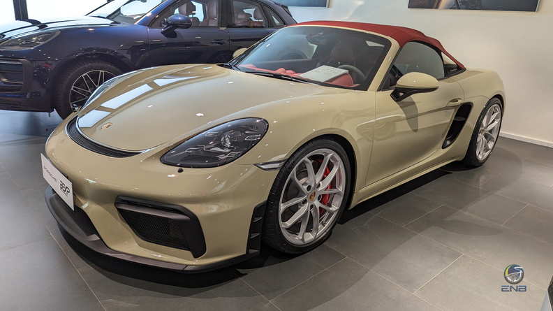 Porsche 718 Spyder - PTS Stone Grey (4).jpg