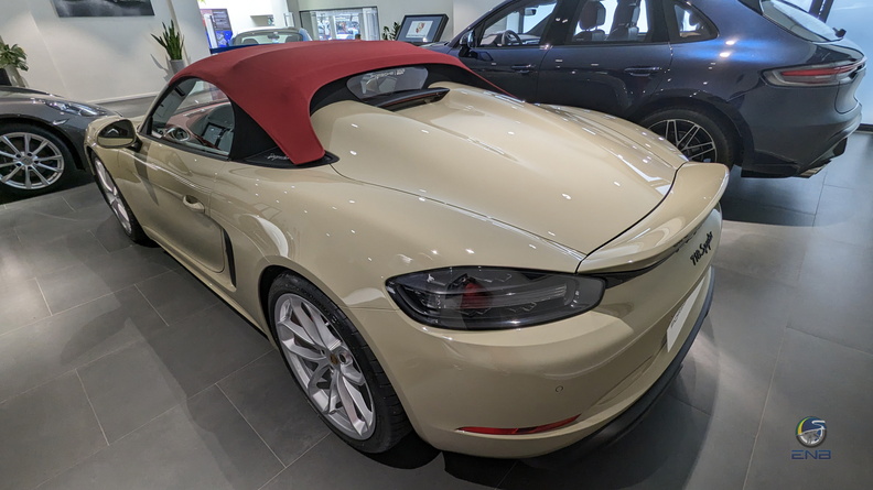 Porsche 718 Spyder - PTS Stone Grey (10).jpg