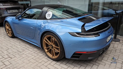 Porsche 911 Targa 4 GTS - Gemini Blue (2)