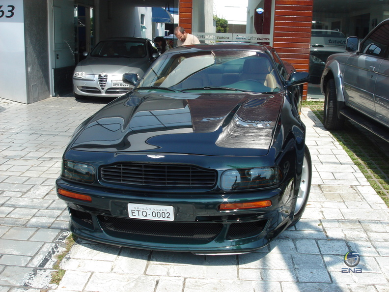 Aston Martin Vantage V600 (1).jpg