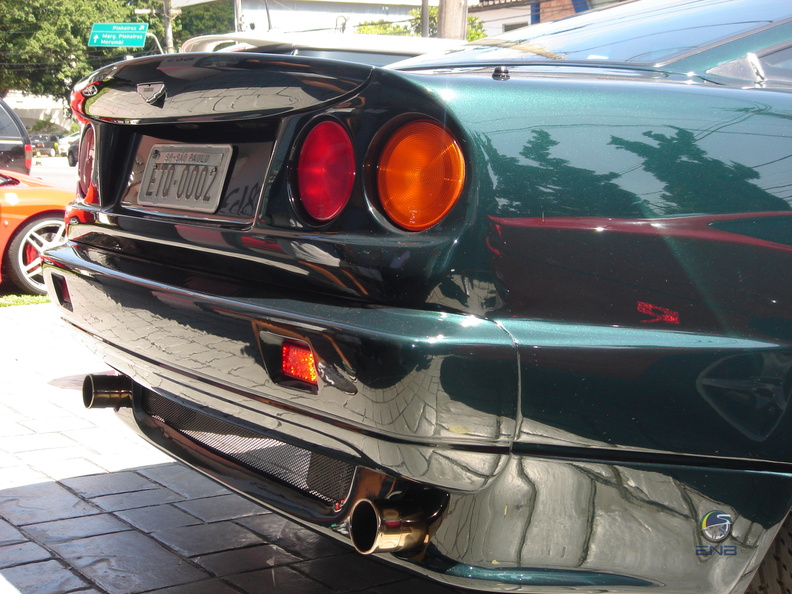 Aston Martin Vantage V600 (10).jpg