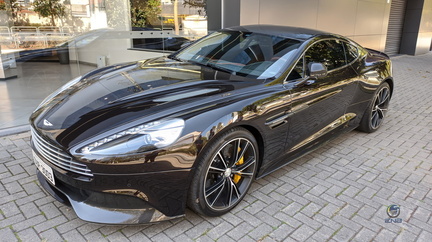 Aston Martin Vanquish - Marrom (5)