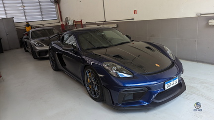 Dois ou Mais Porsche 718 GT4 RS (1)