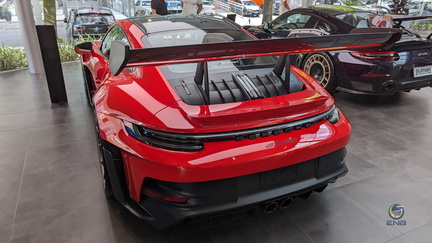 Porsche 992 GT3 RS - Guards red (1)