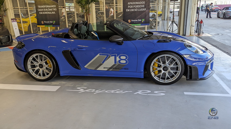 Porsche 718 Spyder RS - Maritime Blue (3).jpg