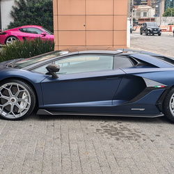 LAMBORGHINI