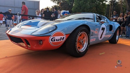 Ford GT 40 replica (1)