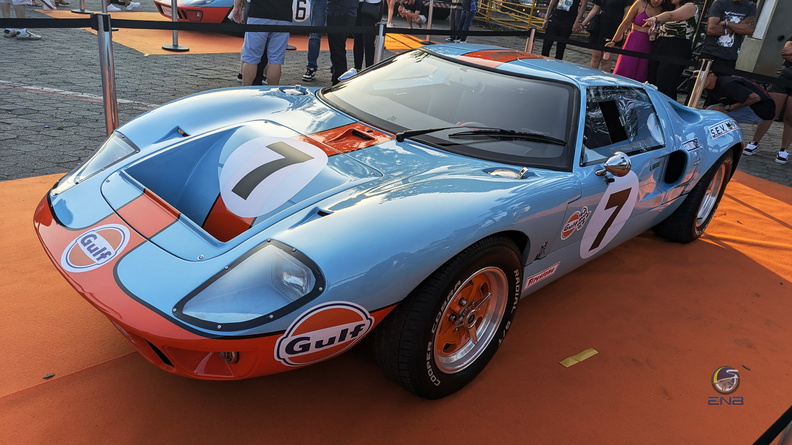 Ford GT 40 replica (12).jpg