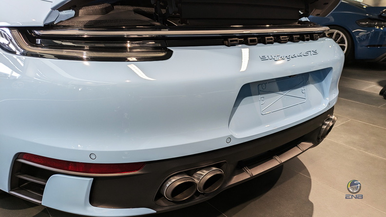 Porsche 911 Targa 4 GTS - Gulf blue (7).jpg