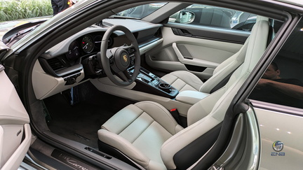 Porsche 911 Carrera GTS - Felsengruenmetallic (4)