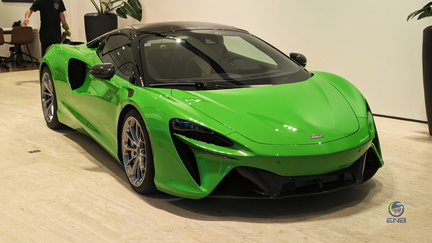 McLaren Artura Spider - Verde Mantis (2)
