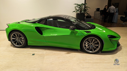 McLaren Artura Spider - Verde Mantis (3)