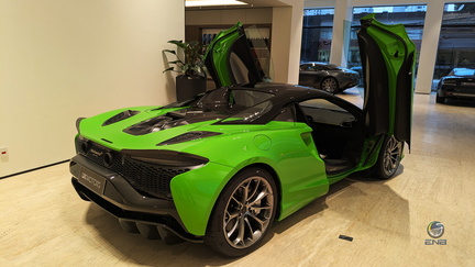 McLaren Artura Spider - Verde Mantis (4)