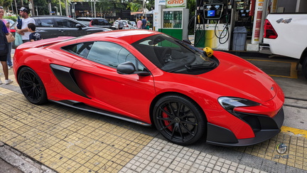 McLaren 675LT (3)