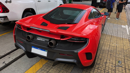 McLaren 675LT (4)