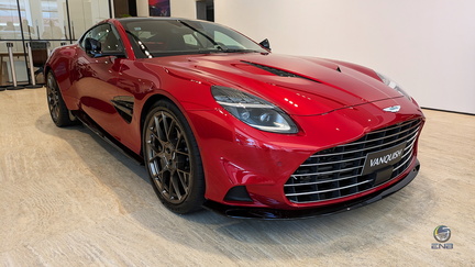 Aston Martin Vaquish 2025 - Supernova Red (25)