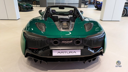 McLaren Artura Spider - Ivy Green (6)