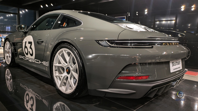 Porsche 911 ST - PTS Slate Grey (27).jpg