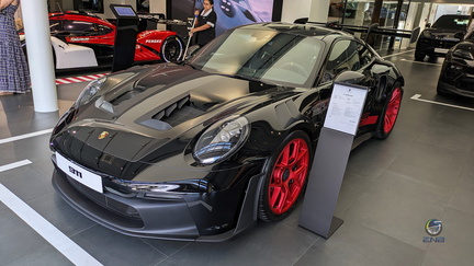 Porsche 911 GT3 RS (993) - Preto