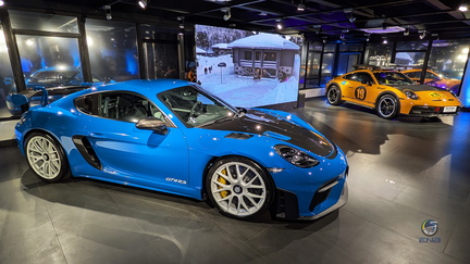Porsche 718 Cayman GT4 RS e Porsche 911 Dakar (1)
