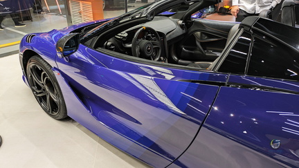 McLaren 750s Spider - Spectrum Purple (2)