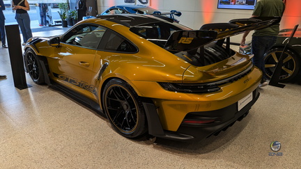 Porsche 911 GT3 RS - Sonderwunsch Explosive gold (8)