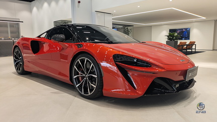McLaren Artura - Amber Red (4)