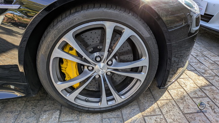 Aston Martin V12 Vantage (5)