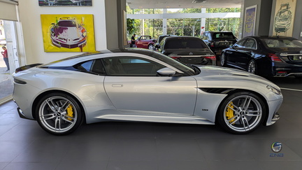 Aston Martin DBS (1)