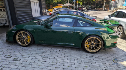 Porsche 911 GT3 (998) - verde