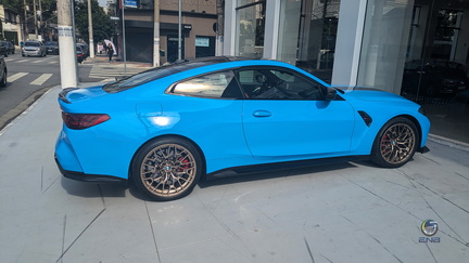 BMW M4 CS (1)