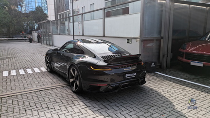 Porsche 911 Sport Classic 992 - verde (1)