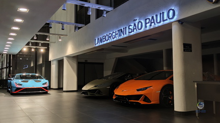 Showroom Lambo SP (9)