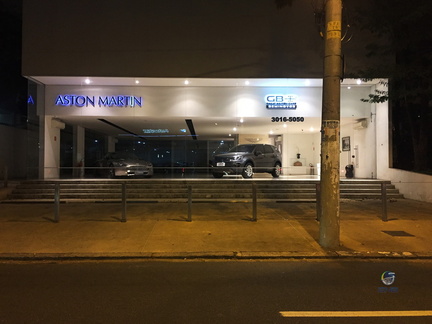 Aston Martin Dealer (1)
