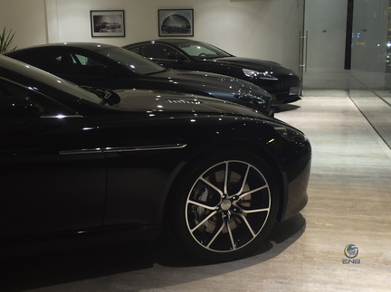 Aston Martin Dealer (3)