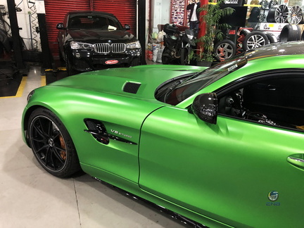 Mercedes AMG GTR (1)