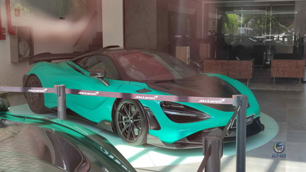 showroom McLaren (3)