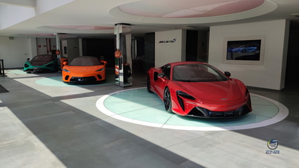 showroom McLaren (5)
