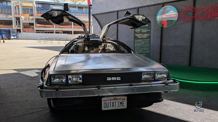 DMC DeLorean BTTF (1)