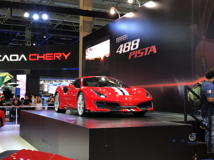 Ferrari 488 pista (1)