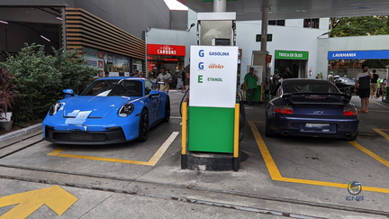 dois ou mais Porsches (2)