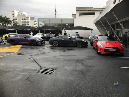 Dois ou Mais Nissan GT-R (1)